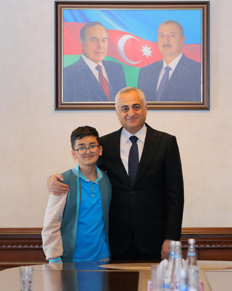 Səlahiyyətli nümayəndə şəhid övladları ilə görüşüb<font color=red> - FOTOLAR</font>