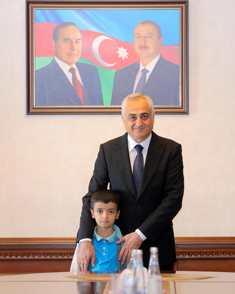 Səlahiyyətli nümayəndə şəhid övladları ilə görüşüb<font color=red> - FOTOLAR</font>