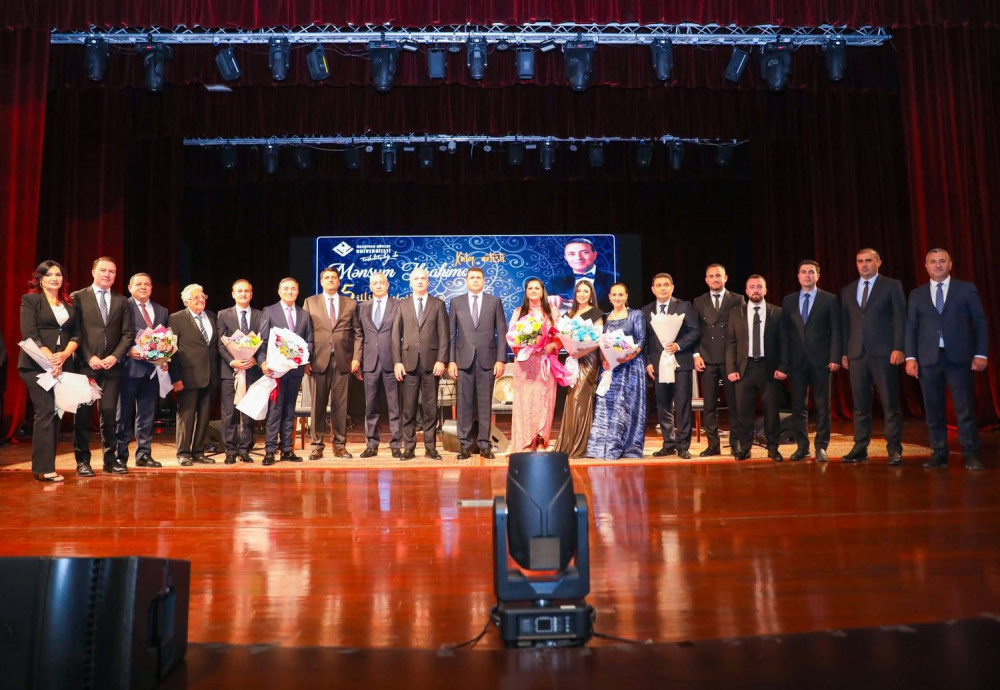 Naxçıvanda Xalq artisti Mənsum İbrahimovun 65 illik yubileyi konsert proqramı ilə qeyd olunub<font color=red> - FOTOLAR</font>