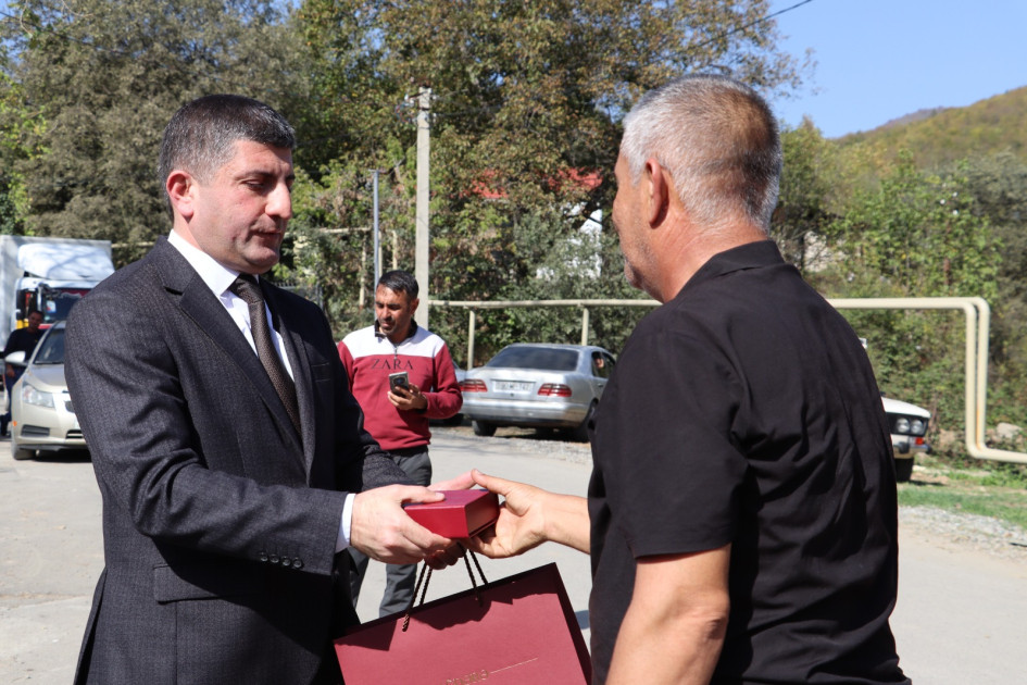 Ağdərənin Vəngli kəndində 28 ailəyə evlərinin açarları təqdim olunub<font color=red> - FOTOLAR</font>