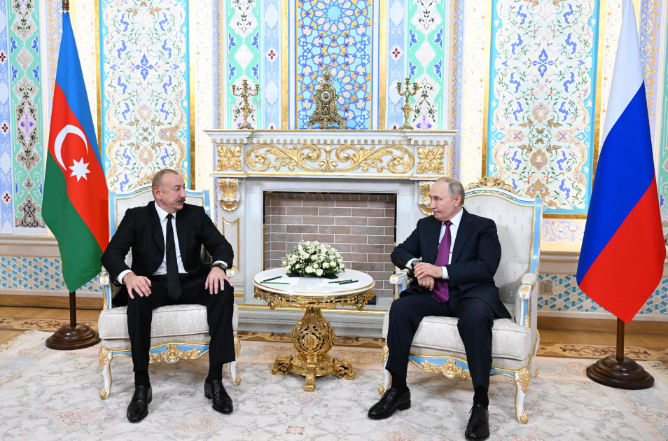 Düşənbədə Azərbaycan Prezidenti İlham Əliyevin Rusiya Prezidenti Vladimir Putin ilə təkbətək görüşü olub<font color='red'> - YENİLƏNİB 2</font><font color=red> - FOTOLAR</font>