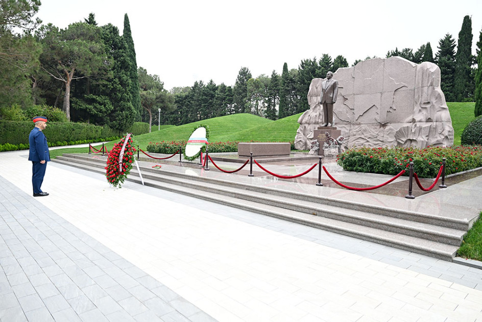 Azərbaycanın və Birləşmiş Ərəb Əmirliklərinin Hərbi Hava Qüvvələri ilə bağlı həyata keçirilən tədbirlər müzakirə edilib<font color=red> - FOTOLAR</font>