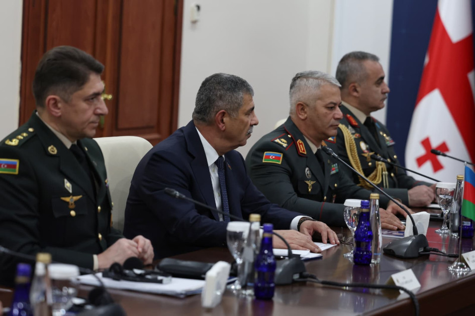 Ankarada Türkiyə, Azərbaycan və Gürcüstan müdafiə nazirlərinin üçtərəfli görüşü keçirilib<font color=red> - FOTOLAR</font>