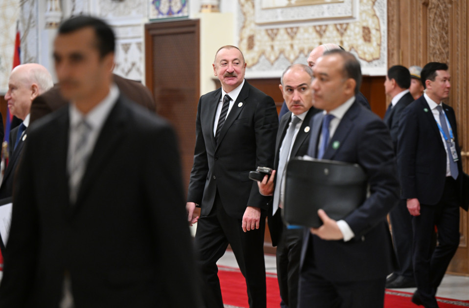 Düşənbədə MDB Dövlət Başçıları Şurasının geniş tərkibdə iclası keçirilib Azərbaycan Prezidenti İlham Əliyev tədbirdə iştirak edib<font color='red'> - YENİLƏNİB </font><font color=red> - FOTOLAR</font>