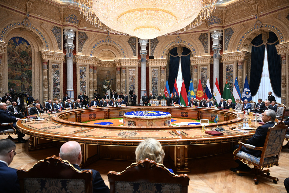 Düşənbədə MDB Dövlət Başçıları Şurasının geniş tərkibdə iclası keçirilib Azərbaycan Prezidenti İlham Əliyev tədbirdə iştirak edib<font color='red'> - YENİLƏNİB </font><font color=red> - FOTOLAR</font>