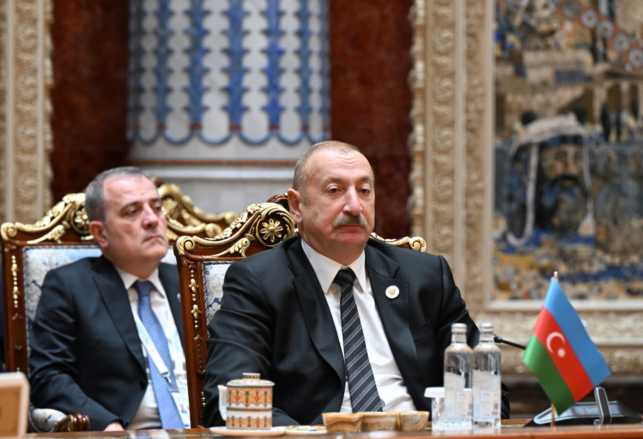 Düşənbədə MDB Dövlət Başçıları Şurasının geniş tərkibdə iclası keçirilib Azərbaycan Prezidenti İlham Əliyev tədbirdə iştirak edib<font color='red'> - YENİLƏNİB </font><font color=red> - FOTOLAR</font>