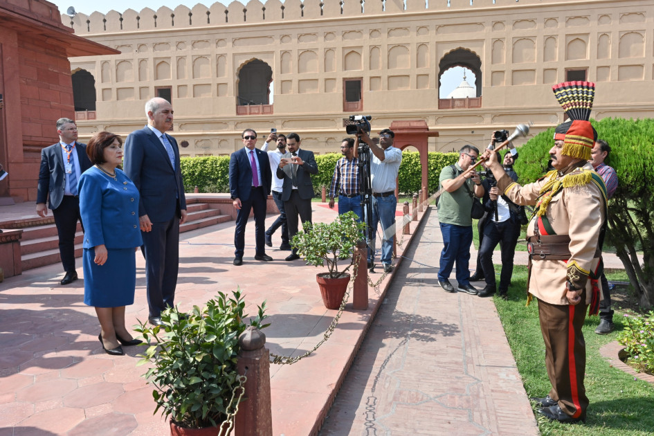 Azərbaycan və Türkiyə parlamentlərinin sədrləri Lahora səfər ediblər<font color=red> - FOTOLAR</font>