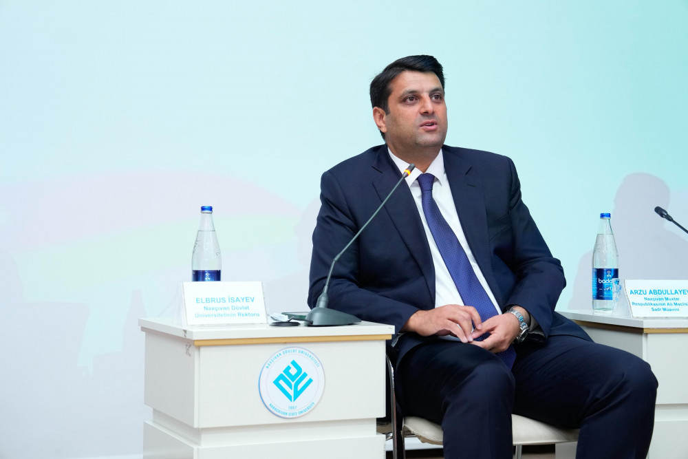 NDU-da “Dövlət suverenliyi və milli birliyin qorunmasının ideoloji əsaslarının təhlili” mövzusunda panel müzakirə keçirilib <font color=red> - FOTOLAR</font>