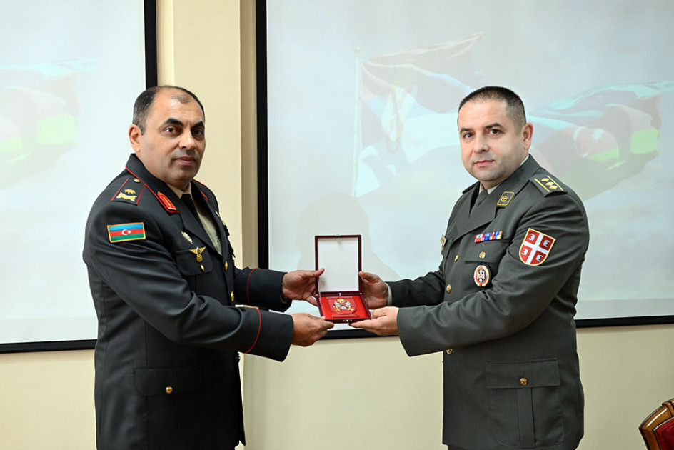 Serbiyanın Müdafiə Nazirliyinin nümayəndə heyəti Azərbaycanda səfərdədir<font color=red> - FOTOLAR</font>