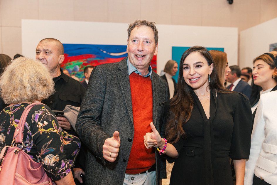 Berlindəki Azərbaycan Mədəniyyət Mərkəzində MAMA “Ana təbiət” beynəlxalq incəsənət sərgisinin açılışı olub<font color=red> - FOTOLAR</font>