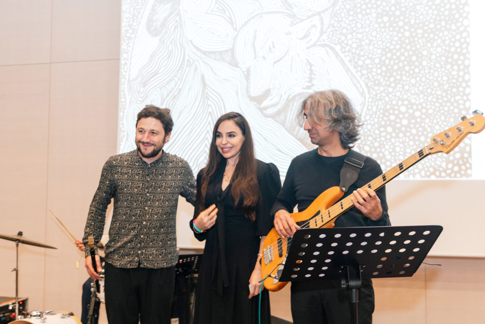 Berlindəki Azərbaycan Mədəniyyət Mərkəzində MAMA “Ana təbiət” beynəlxalq incəsənət sərgisinin açılışı olub<font color=red> - FOTOLAR</font>