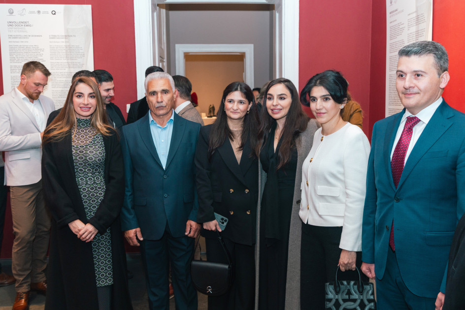 Berlindəki Azərbaycan Mədəniyyət Mərkəzində MAMA “Ana təbiət” beynəlxalq incəsənət sərgisinin açılışı olub<font color=red> - FOTOLAR</font>