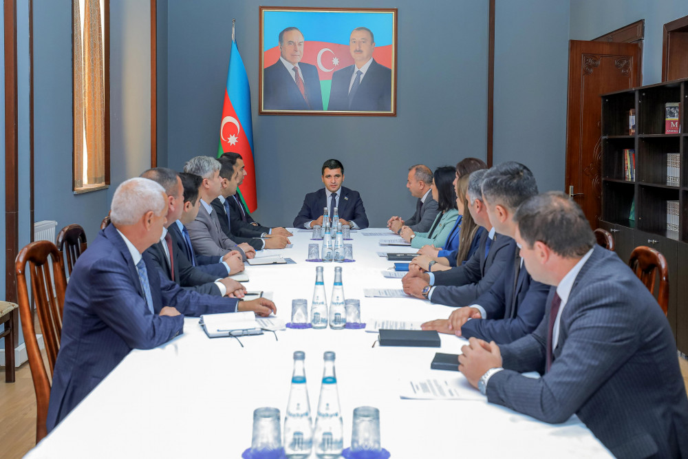 Ali Məclisin Hüquq siyasəti komitəsinin iclası keçirilib<font color=red> - FOTOLAR</font>