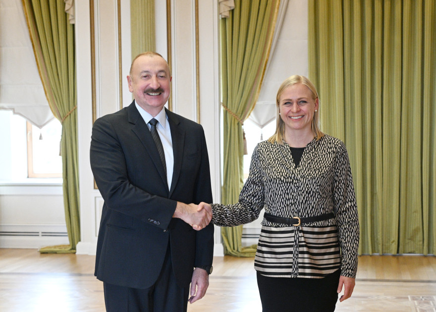 Prezident İlham Əliyev ATƏT-in fəaliyyətdə olan sədrinin başçılıq etdiyi nümayəndə heyətini qəbul edib <font color='red'> - YENİLƏNİB </font><font color=red> - FOTOLAR</font>