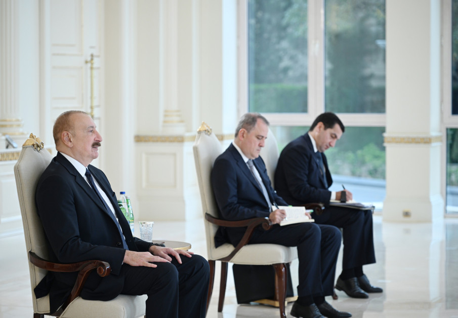 Prezident İlham Əliyev Misirin ölkəmizdə yeni təyin olunmuş səfirinin etimadnaməsini qəbul edib<font color=red> - FOTOLAR</font>