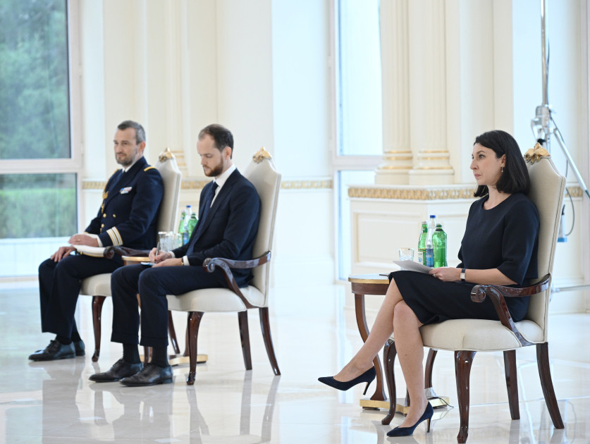 Azərbaycan Prezidenti Fransanın ölkəmizdə yeni təyin olunmuş səfirinin etimadnaməsini qəbul edib<font color=red> - FOTOLAR</font>