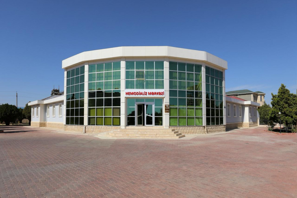 Naxçıvanda Dövlət Proqramının icrası çərçivəsində yeni Hemodializ Mərkəzi istifadəyə verilib, Təcili Tibbi Yardım Xidmətinin maddi-texniki bazası gücləndirilib<font color=red> - FOTOLAR</font>