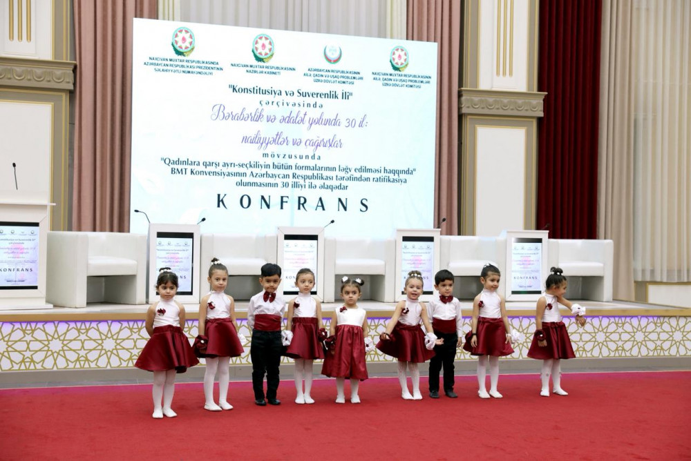 Naxçıvanda “Bərabərlik və ədalət yolunda 30 il: nailiyyətlər və çağırışlar” mövzusunda konfrans keçirilib<font color=red> - FOTOLAR</font>