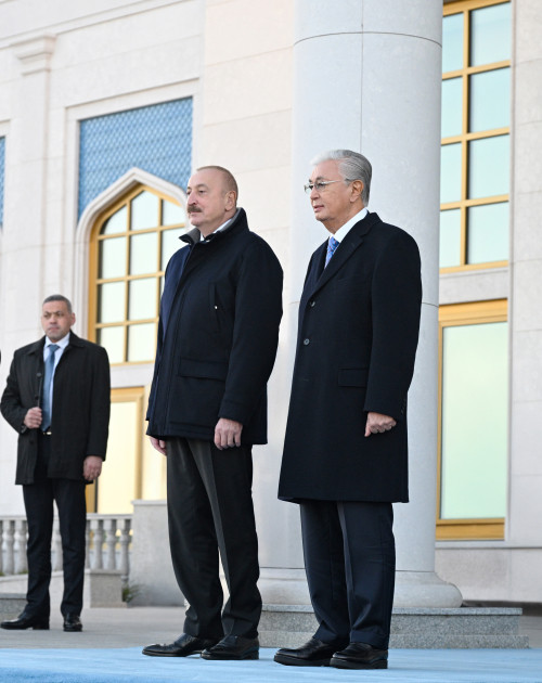 Azərbaycan Prezidenti İlham Əliyev Qazaxıstana dövlət səfərinə gedib<font color=red> - FOTOLAR</font>