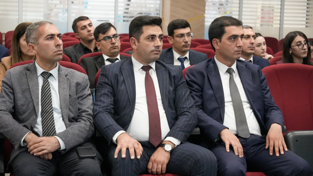 Naxçıvanda dövlət qurumları üçün SMM təlimlərinə start verilib<font color=red> - FOTOLAR</font>