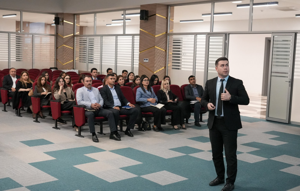 Naxçıvanda dövlət qurumları üçün SMM təlimlərinə start verilib<font color=red> - FOTOLAR</font>