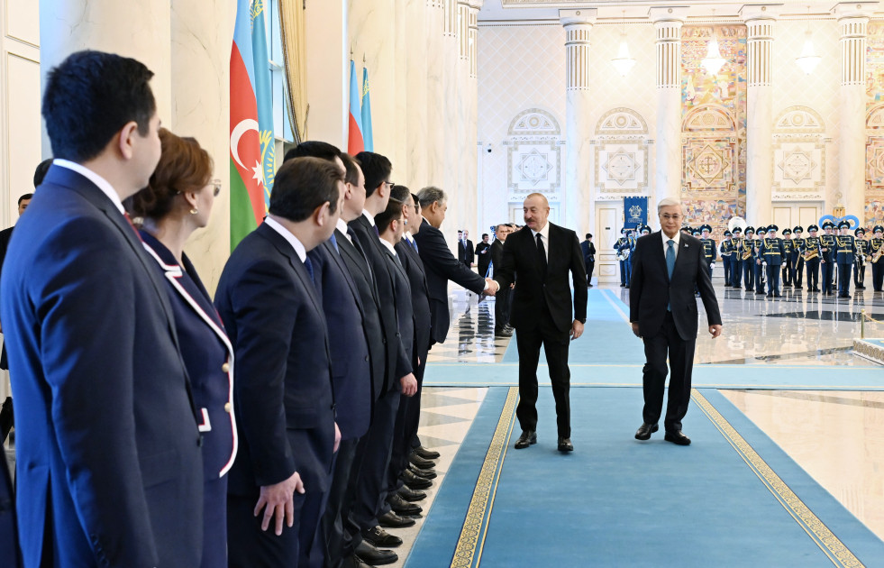 Azərbaycan Prezidenti İlham Əliyevin Astanada rəsmi qarşılanma mərasimi olub<font color='red'> - YENİLƏNİB</font><font color=red> - FOTOLAR</font>