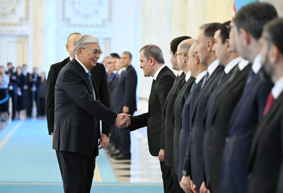 Azərbaycan Prezidenti İlham Əliyevin Astanada rəsmi qarşılanma mərasimi olub<font color='red'> - YENİLƏNİB</font><font color=red> - FOTOLAR</font>