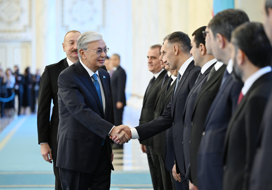 Azərbaycan Prezidenti İlham Əliyevin Astanada rəsmi qarşılanma mərasimi olub<font color='red'> - YENİLƏNİB</font><font color=red> - FOTOLAR</font>