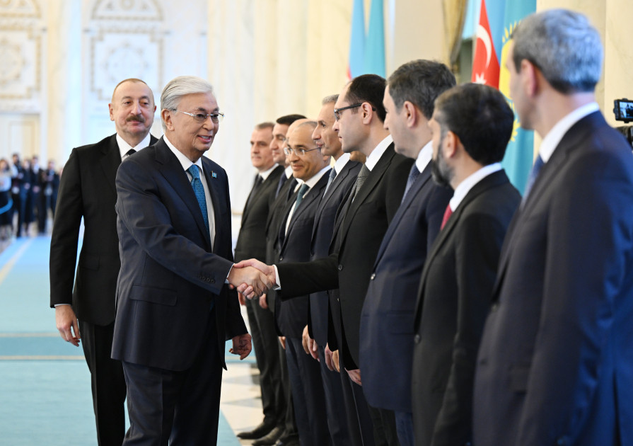 Azərbaycan Prezidenti İlham Əliyevin Astanada rəsmi qarşılanma mərasimi olub<font color='red'> - YENİLƏNİB</font><font color=red> - FOTOLAR</font>