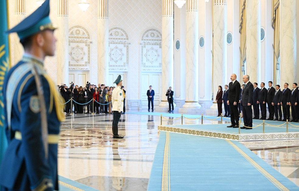 Azərbaycan Prezidenti İlham Əliyevin Astanada rəsmi qarşılanma mərasimi olub<font color='red'> - YENİLƏNİB</font><font color=red> - FOTOLAR</font>