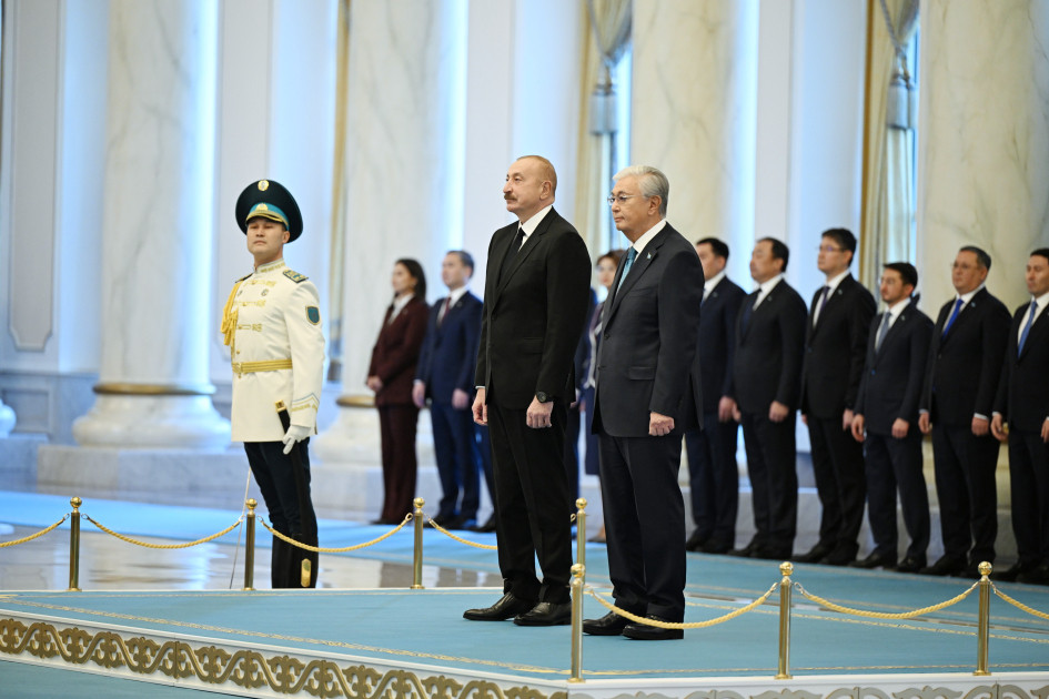 Azərbaycan Prezidenti İlham Əliyevin Astanada rəsmi qarşılanma mərasimi olub<font color='red'> - YENİLƏNİB</font><font color=red> - FOTOLAR</font>