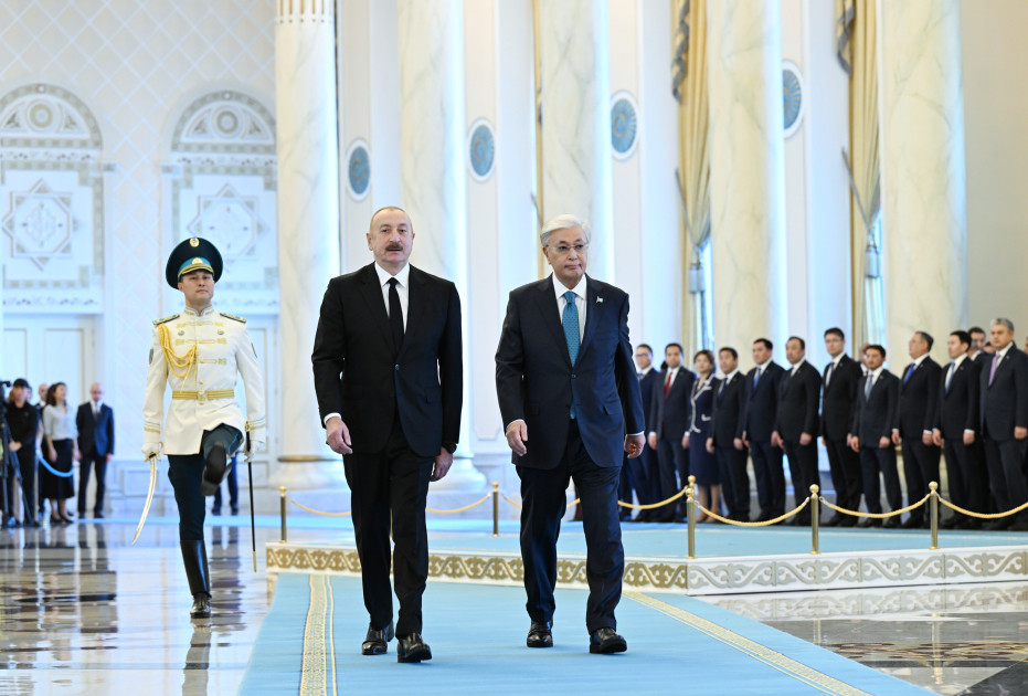 Azərbaycan Prezidenti İlham Əliyevin Astanada rəsmi qarşılanma mərasimi olub<font color='red'> - YENİLƏNİB</font><font color=red> - FOTOLAR</font>