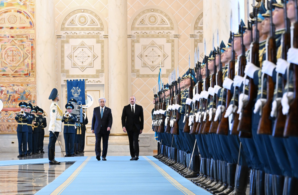 Azərbaycan Prezidenti İlham Əliyevin Astanada rəsmi qarşılanma mərasimi olub<font color='red'> - YENİLƏNİB</font><font color=red> - FOTOLAR</font>