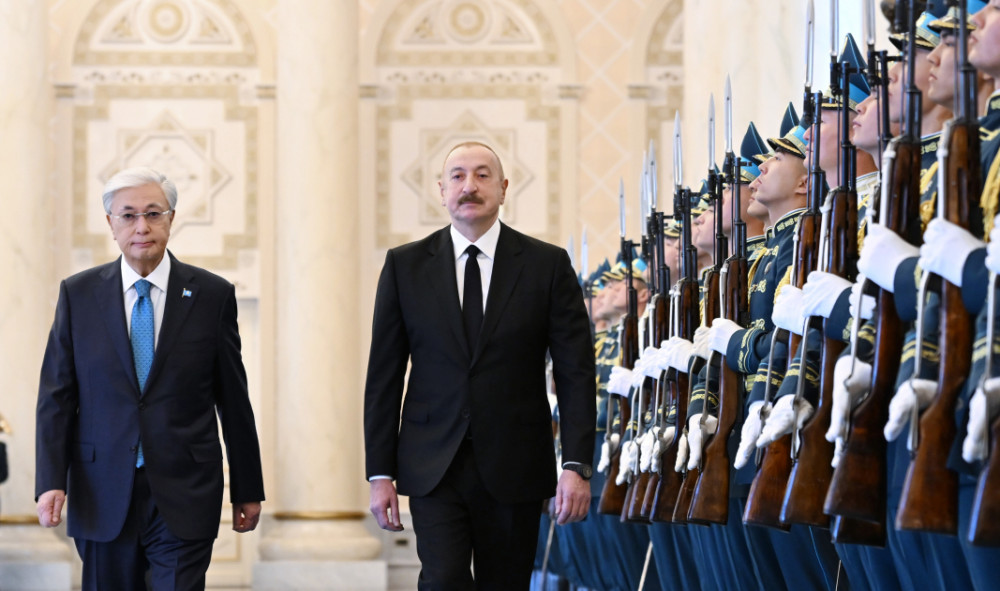 Azərbaycan Prezidenti İlham Əliyevin Astanada rəsmi qarşılanma mərasimi olub<font color='red'> - YENİLƏNİB</font><font color=red> - FOTOLAR</font>