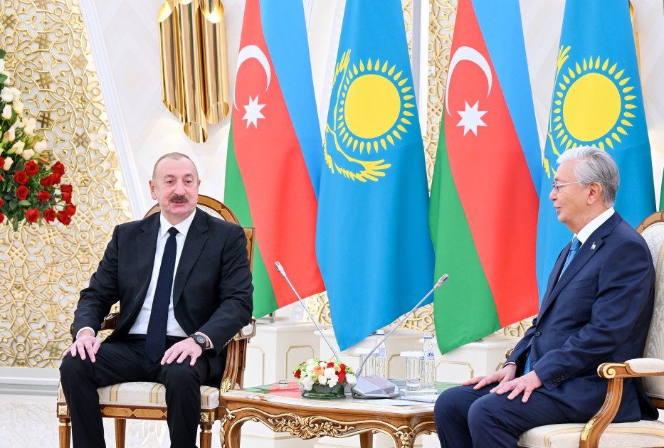 Astanada Azərbaycan Prezidenti İlham Əliyevin Qazaxıstan Prezidenti Kasım-Jomart Tokayev ilə təkbətək görüşü olub<font color=red> - FOTOLAR</font>