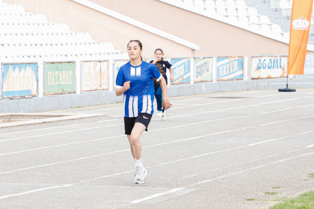 Naxçıvanda qaçış üzrə muxtar respublika birinciliyi keçirilib<font color=red> - FOTOLAR</font>