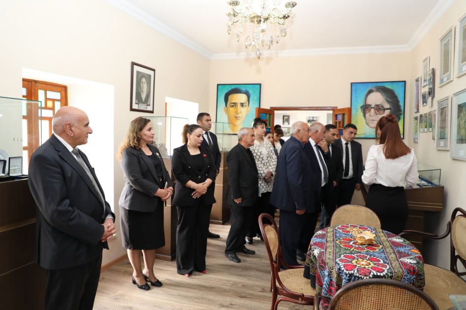 Naxçıvanda Hüseyn Cavidin anadan olmasının 143-cü ildönümü qeyd edilib<font color=red> - FOTOLAR</font>