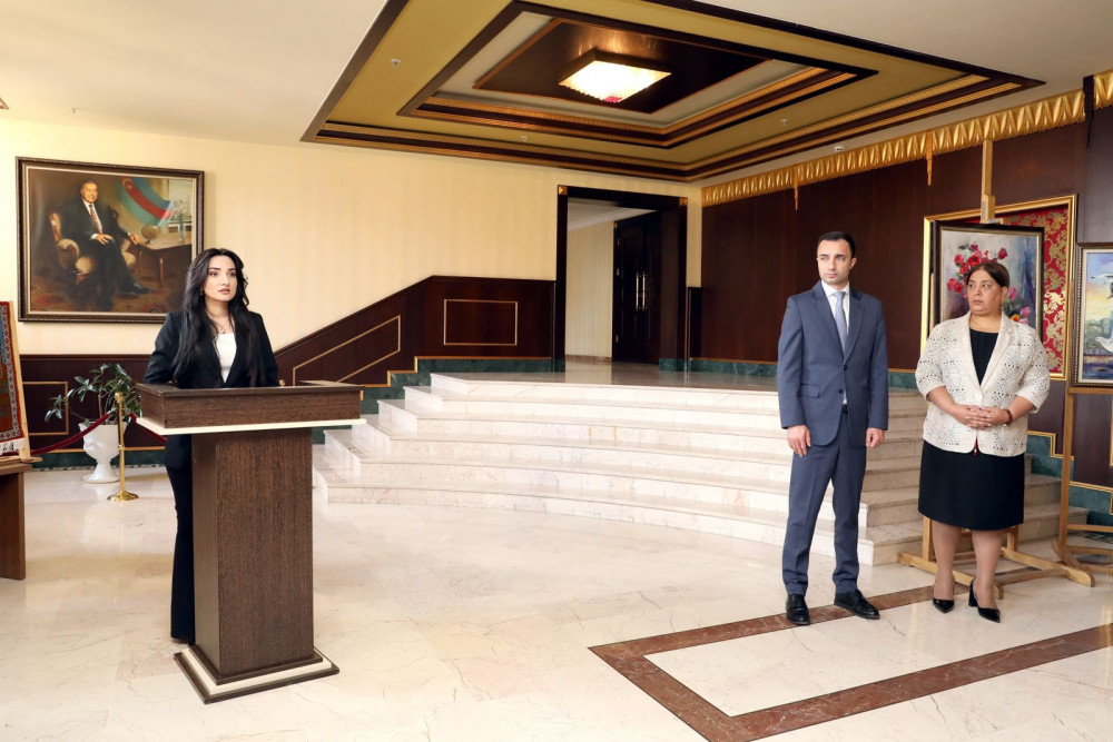 Naxçıvanda fiziki imkanları məhdud şəxslərin əl işlərinin sərgi-satış yarmarkası olub<font color=red> - FOTOLAR</font>