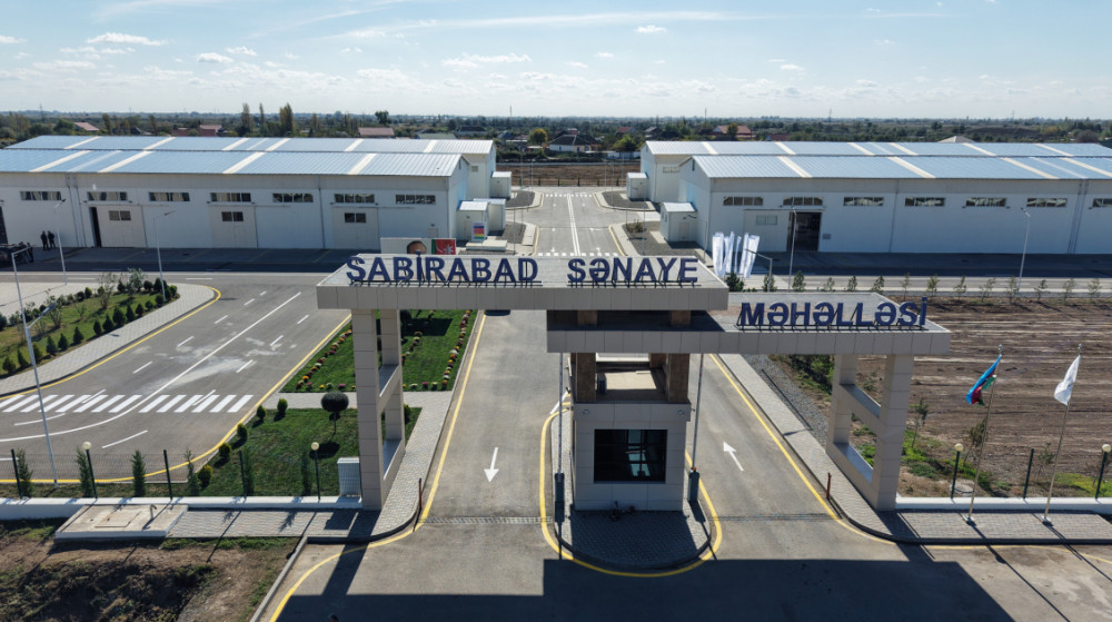 Prezident İlham Əliyev Sabirabadda aqrokimyəvi vasitələrin istehsalı müəssisəsinin fəaliyyəti ilə tanış olub<font color=red> - FOTOLAR</font>