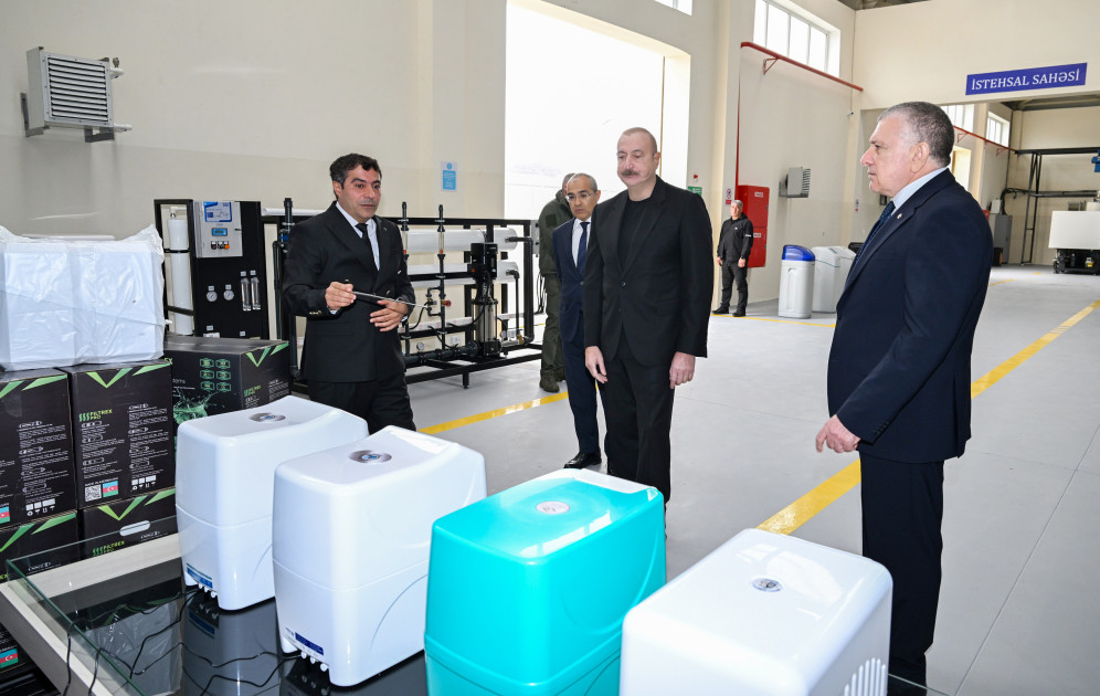 Sabirabadda su filtrlərinin istehsalı müəssisəsinin fəaliyyəti ilə tanışlıq<font color=red> - FOTOLAR</font>