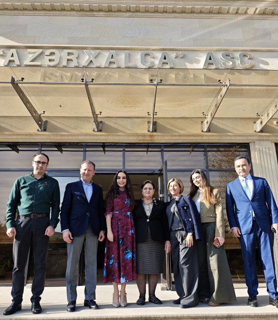 “Azərxalça” ASC Şuşa məscidi üçün dünya xalçaçılıq tarixinin ən böyük dairəvi xalçasını hazırlayır<font color=red> - FOTOLAR</font>