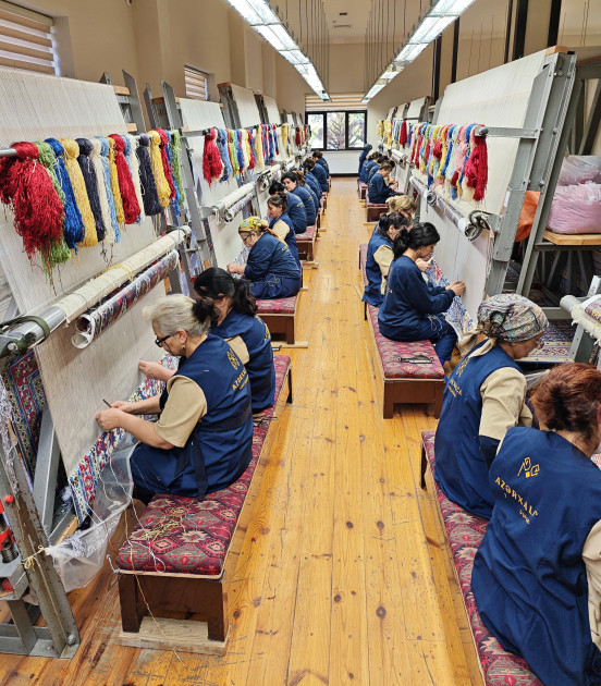 “Azərxalça” ASC Şuşa məscidi üçün dünya xalçaçılıq tarixinin ən böyük dairəvi xalçasını hazırlayır<font color=red> - FOTOLAR</font>