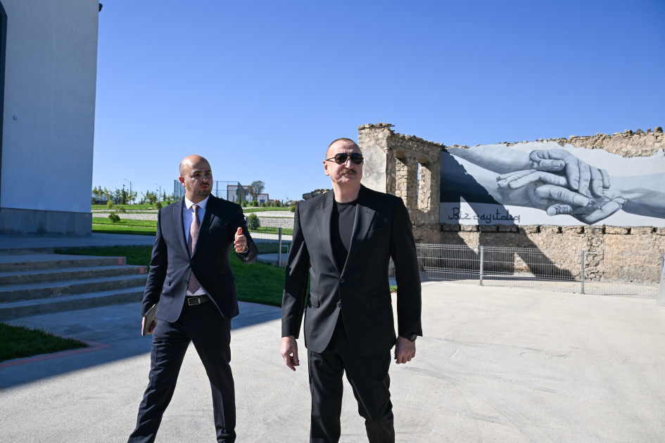 Prezident İlham Əliyev Cəbrayıl rayonunun Horovlu kəndinin birinci mərhələsinin açılışında iştirak edib<font color=red> - FOTOLAR</font>