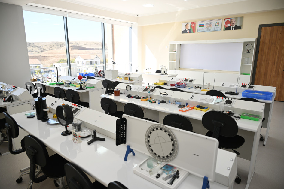 Prezident İlham Əliyev Cəbrayıl rayonunun Horovlu kəndinin birinci mərhələsinin açılışında iştirak edib<font color=red> - FOTOLAR</font>