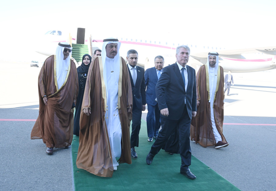 Birləşmiş Ərəb Əmirliklərinin Federal Milli Şurasının sədri Azərbaycana rəsmi səfərə gəlib<font color=red> - FOTOLAR</font>