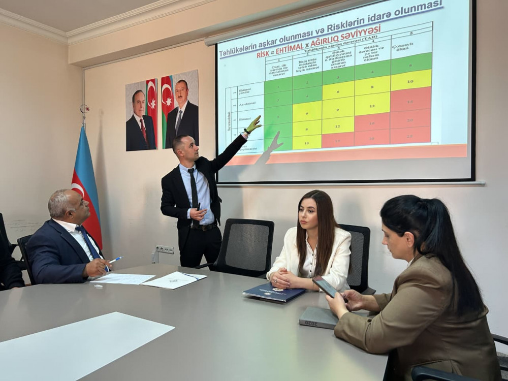 “Naxçıvan Lift Xidməti”nin əməkdaşları üçün əməyin mühafizəsi təlimi keçirilib<font color=red> - FOTOLAR</font>