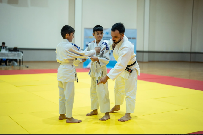 Naxçıvanda kəmər dərəcələri üzrə rəsmi imtahan keçirilib<font color=red> - FOTOLAR</font>