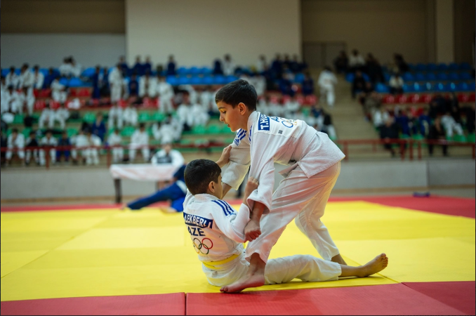 Naxçıvanda kəmər dərəcələri üzrə rəsmi imtahan keçirilib<font color=red> - FOTOLAR</font>