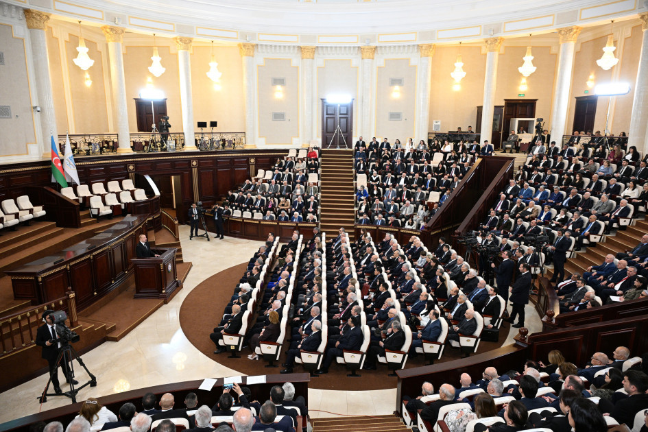 AMEA-nın 80 illik yubiley yığıncağı keçirilib, Prezident İlham Əliyev tədbirdə çıxış edib<font color=red> - FOTOLAR</font>