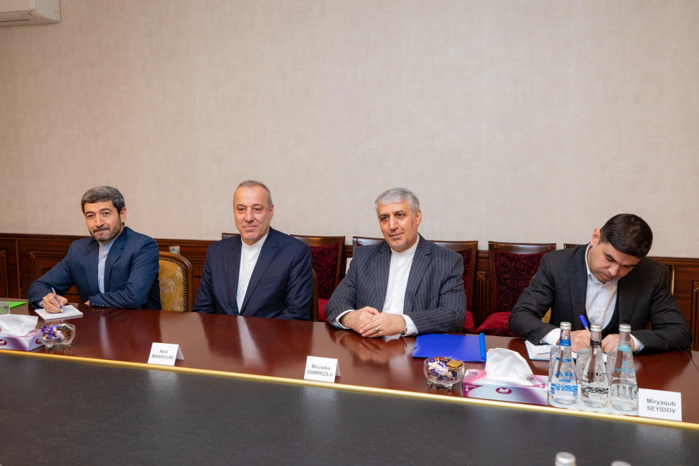 Bəxtiyar Məmmədov İranın Azərbaycanda fövqəladə və səlahiyyətli səfiri ilə görüşüb<font color=red> - FOTOLAR</font>